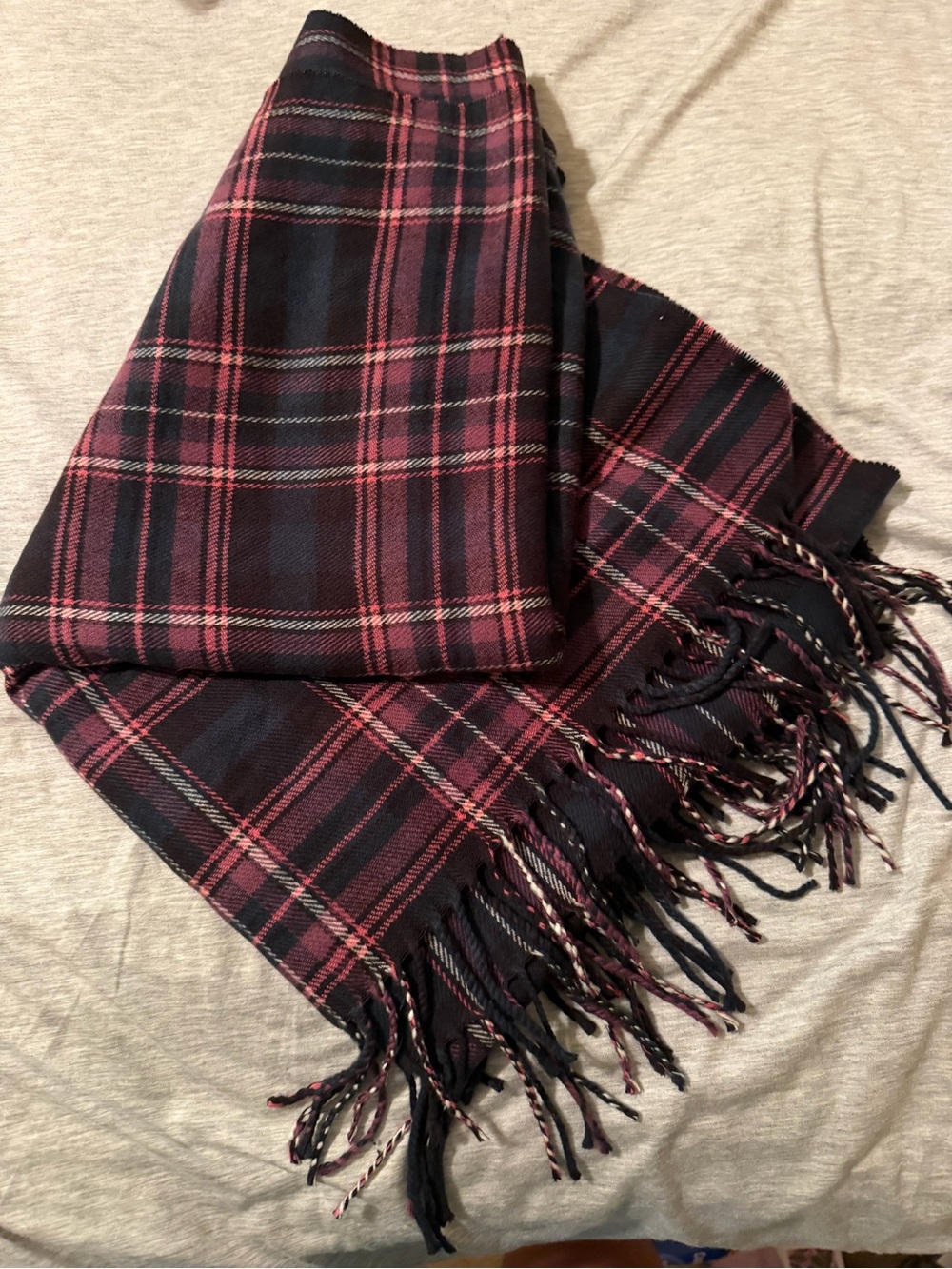 Gap Plaid Fringe Scarf - Pink and Black NWT!